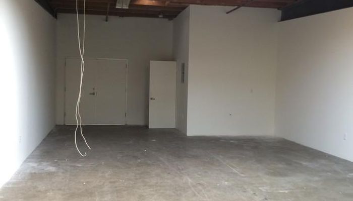 Warehouse Space for Rent at 3221 S Hill St Los Angeles, CA 90007 - #17