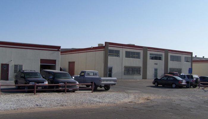 Warehouse Space for Rent at 17525 Alder St Hesperia, CA 92345 - #1