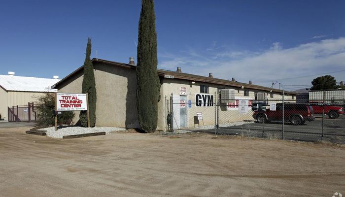 Warehouse Space for Rent at 13500 Del Mar Rd Apple Valley, CA 92308 - #1