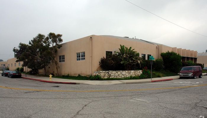 Warehouse Space for Rent at 12600 S Daphne Ave Hawthorne, CA 90250 - #1