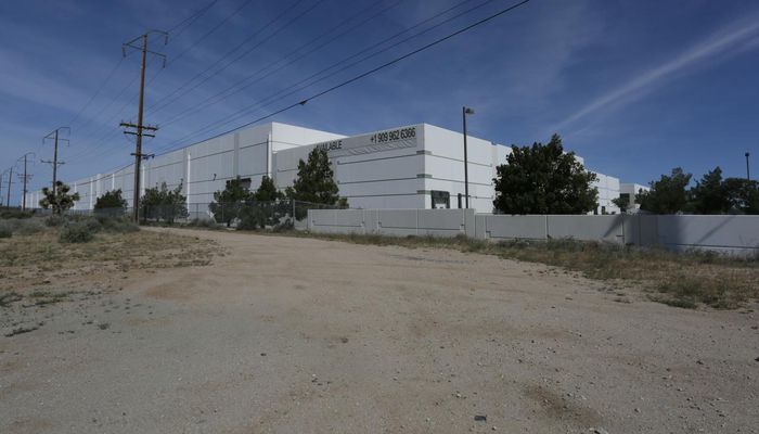 Warehouse Space for Rent at 10200 Amargosa Rd Hesperia, CA 92345 - #5