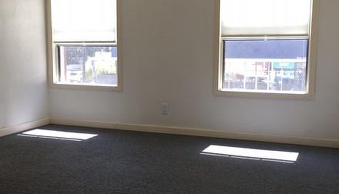 Office Space for Rent at 335-341 Washington Blvd Venice, CA 90292 - #14