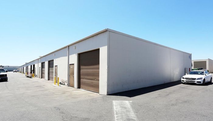 Warehouse Space for Rent at 1400-1420 E Saint Andrew Pl Santa Ana, CA 92705 - #5