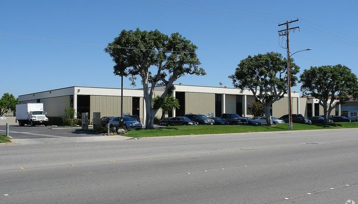 Warehouse Space for Rent at 2353-2373 W La Palma Ave Anaheim, CA 92801 - #11