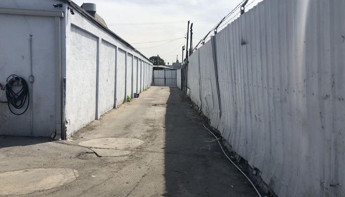 Warehouse Space for Rent at 711-715 Sanford Ave Wilmington, CA 90744 - #4