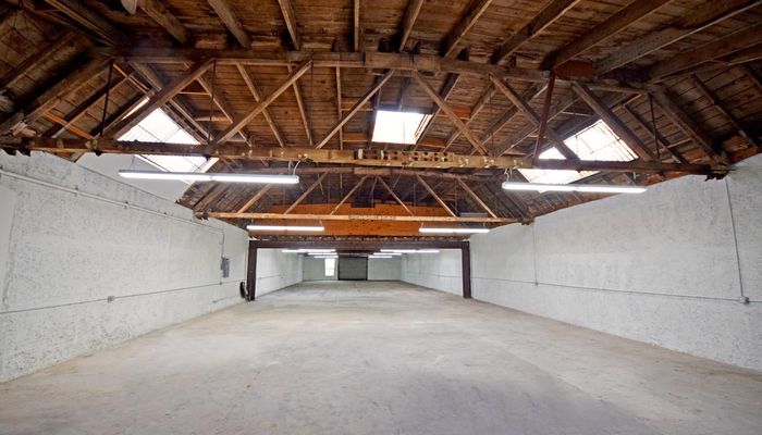 Warehouse Space for Rent at 812 S Mateo St Los Angeles, CA 90021 - #4