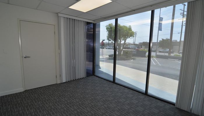 Warehouse Space for Rent at 13401-13431 Saticoy St North Hollywood, CA 91605 - #7