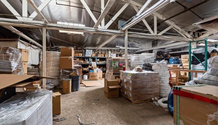 Warehouse Space for Rent at 622-626 N La Brea Ave Inglewood, CA 90302 - #11