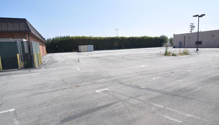 Warehouse Space for Rent at 7833 Haskell Ave Van Nuys, CA 91406 - #4