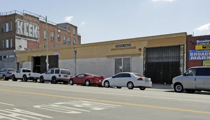 Warehouse Space for Rent at 4012-4016 Broadway Pl Los Angeles, CA 90037 - #2