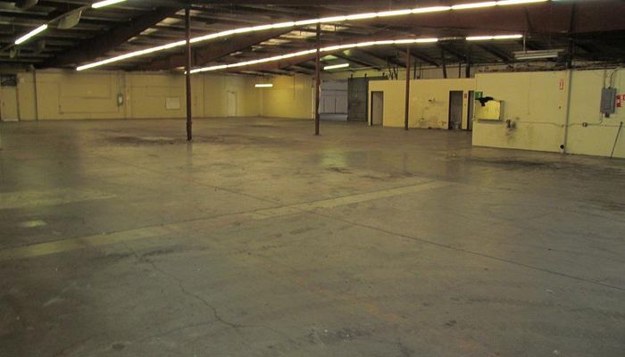Warehouse Space for Rent at 14745 Keswick St Van Nuys, CA 91405 - #6