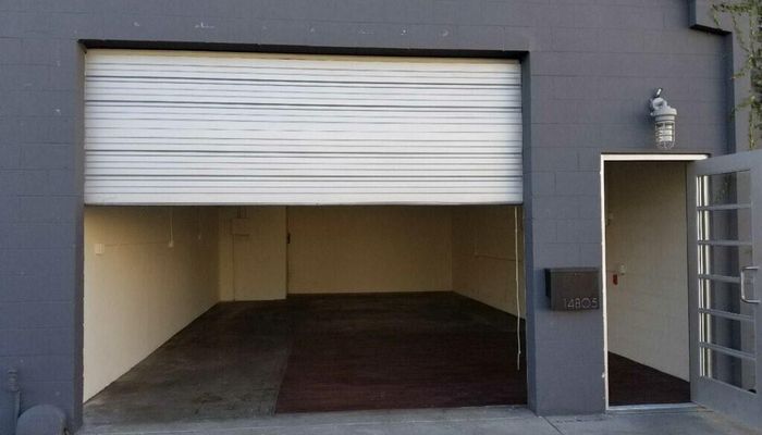 Warehouse Space for Rent at 14805-14817 Oxnard St Van Nuys, CA 91411 - #9