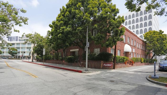 Office Space for Rent at 9730-9732 Wilshire Blvd Beverly Hills, CA 90212 - #3