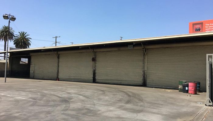 Warehouse Space for Rent at 818-828 E Manchester Ave Los Angeles, CA 90001 - #9