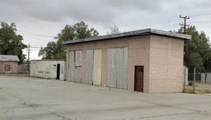 Warehouse Space for Rent at 2374 E Main St Barstow, CA 92311 - #3