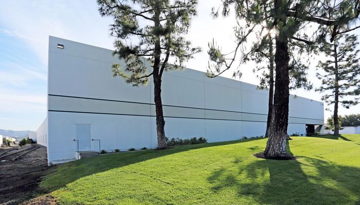 Warehouse Space for Rent at 12425-12441 Los Nietos Rd Santa Fe Springs, CA 90670 - #6