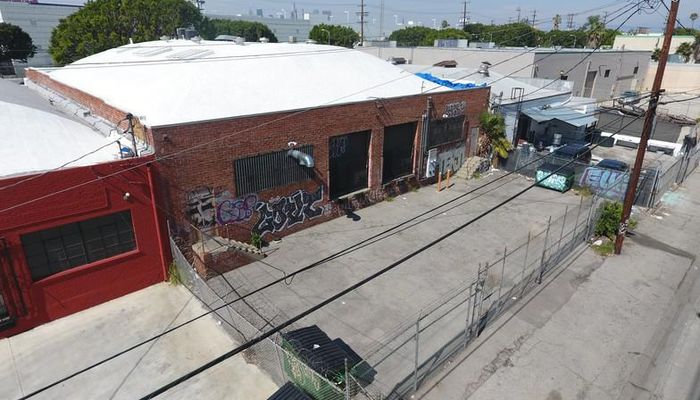 Warehouse Space for Rent at 1258-1260 S Boyle Ave Los Angeles, CA 90023 - #2
