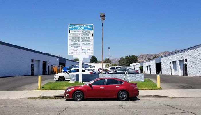 Warehouse Space for Rent at 9555 Owensmouth Ave Chatsworth, CA 91311 - #4
