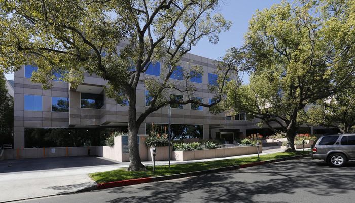 Office Space for Rent at 335-345 N Maple Dr Beverly Hills, CA 90210 - #15
