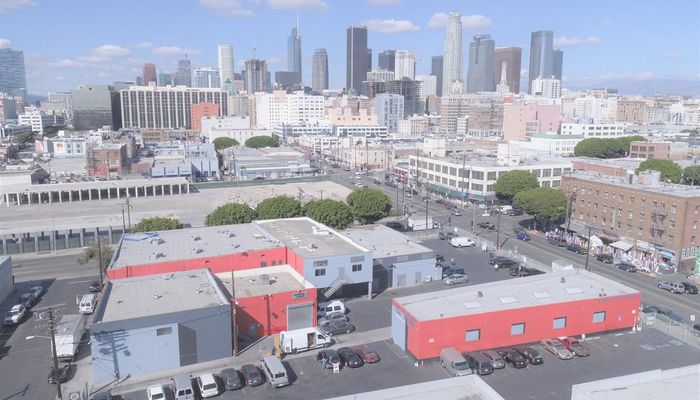 Warehouse Space for Rent at 900-934 S San Pedro St Los Angeles, CA 90015 - #5