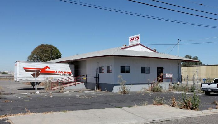 Warehouse Space for Rent at 1413 Lone Palm Ave Modesto, CA 95351 - #8