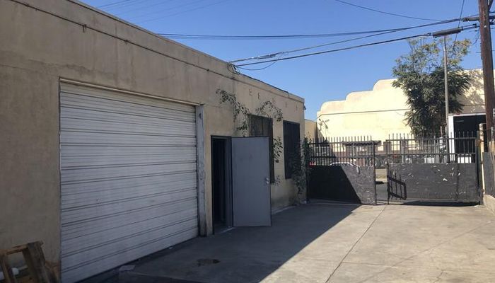 Warehouse Space for Rent at 6121 S Western Ave Los Angeles, CA 90047 - #10