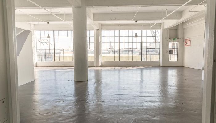 Warehouse Space for Rent at 1024 Santee St Los Angeles, CA 90015 - #18