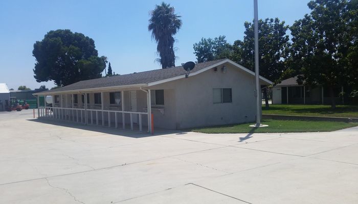 Warehouse Space for Rent at 1571 Lilac Ave Bloomington, CA 92316 - #5