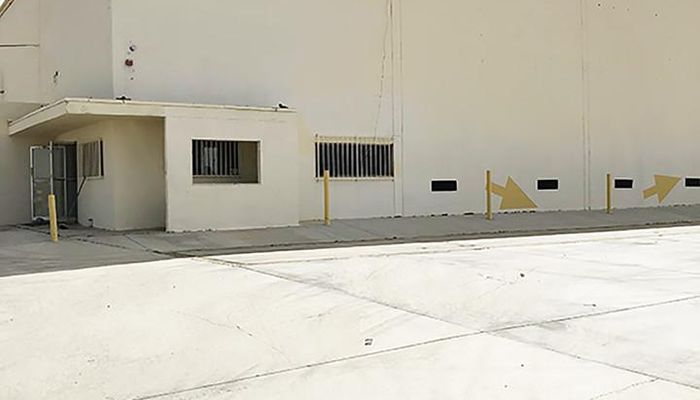 Warehouse Space for Rent at 14749 Hesperia Rd Victorville, CA 92395 - #12
