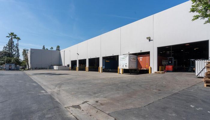Warehouse Space for Rent at 11811-11831 E Florence Ave Santa Fe Springs, CA 90670 - #5