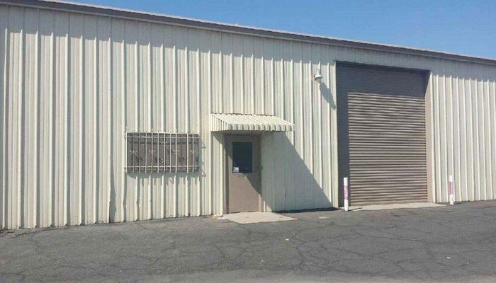 Warehouse Space for Rent at 3304-3328 W Sussex Way Fresno, CA 93722 - #8