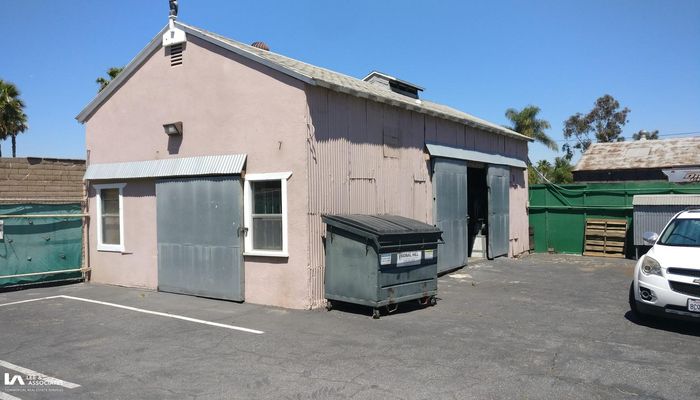 Warehouse Space for Rent at 2705-2721 Saint Louis Ave Signal Hill, CA 90755 - #6