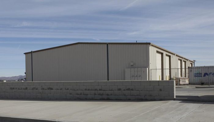 Warehouse Space for Rent at 17395 Darwin Ave Hesperia, CA 92345 - #2