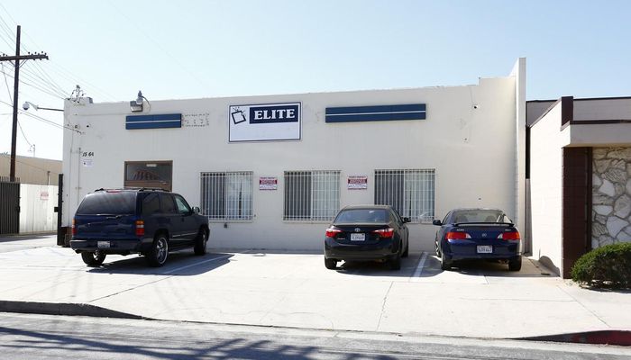 Warehouse Space for Rent at 15164 Stagg St Van Nuys, CA 91405 - #4