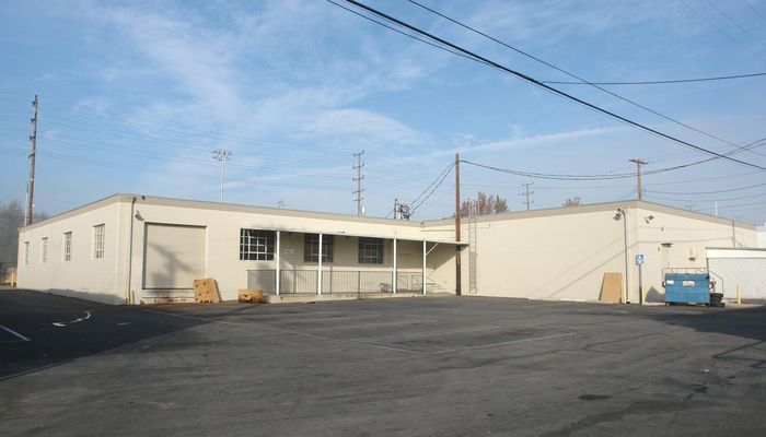Warehouse Space for Rent at 2210-2240 N Screenland Dr Burbank, CA 91505 - #8