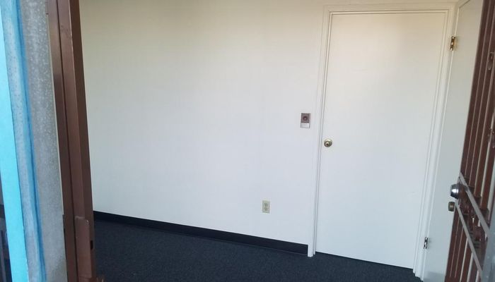 Warehouse Space for Rent at 10400-10422 S La Cienega Blvd Inglewood, CA 90304 - #5