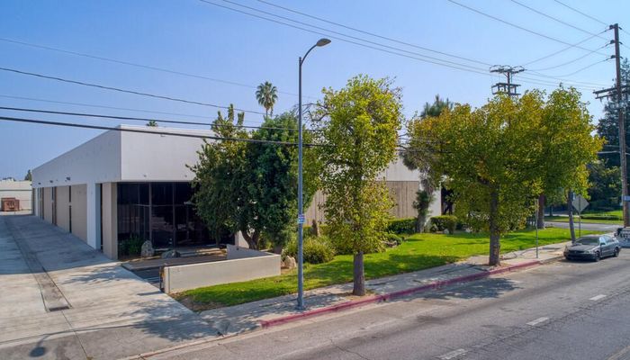Warehouse Space for Rent at 6400 Variel Ave Woodland Hills, CA 91367 - #13