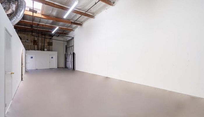 Warehouse Space for Rent at 3619-3735 San Gabriel River Pky Pico Rivera, CA 90660 - #6