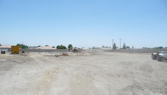Warehouse Space for Rent at 6301 Seven Seas Ave Bakersfield, CA 93308 - #3