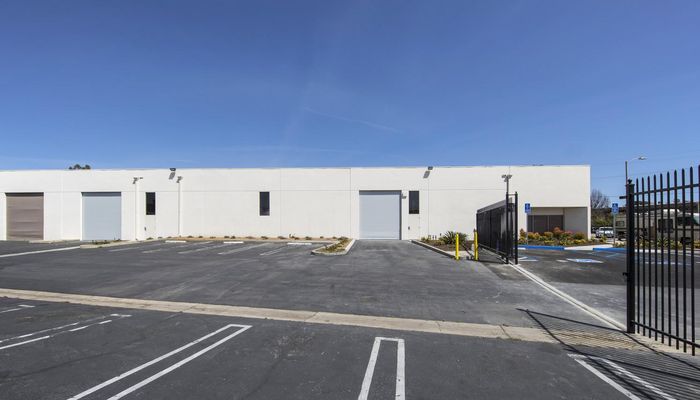 Warehouse Space for Rent at 21045-21051 Osborne St Canoga Park, CA 91304 - #8