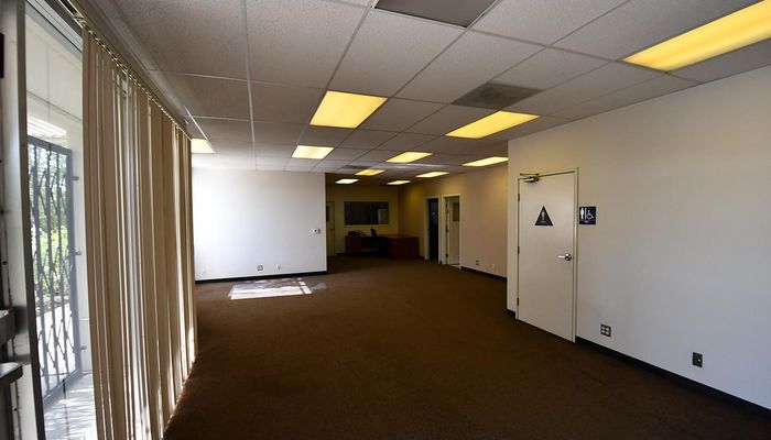 Warehouse Space for Rent at 13105 S Crenshaw Blvd Hawthorne, CA 90250 - #6