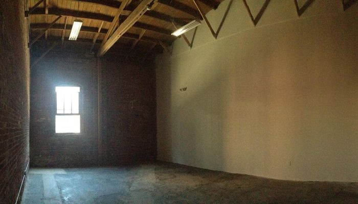 Warehouse Space for Rent at 2035 Bay St Los Angeles, CA 90021 - #12