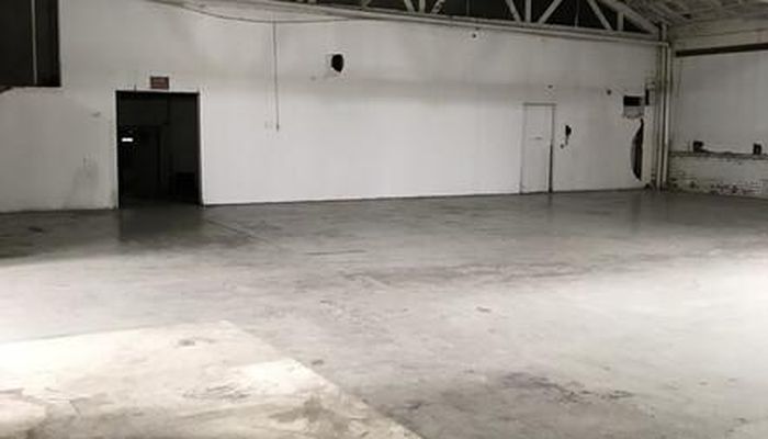 Warehouse Space for Rent at 6100-6106 Avalon Blvd Los Angeles, CA 90003 - #2
