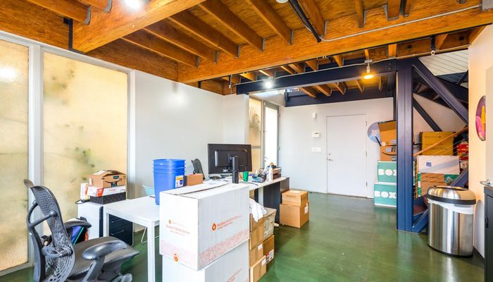 Office Space for Rent at 2114 Narcissus Ct Venice, CA 90291 - #24