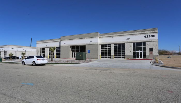 Warehouse Space for Rent at 43300 Gingham Ave Lancaster, CA 93535 - #10