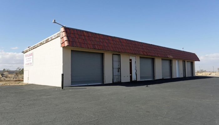 Warehouse Space for Rent at 17208 Main St Hesperia, CA 92345 - #1